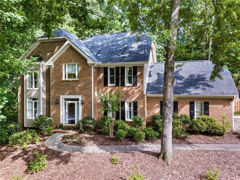 215 Creek Spring Ct., Alpharetta, GA 30022