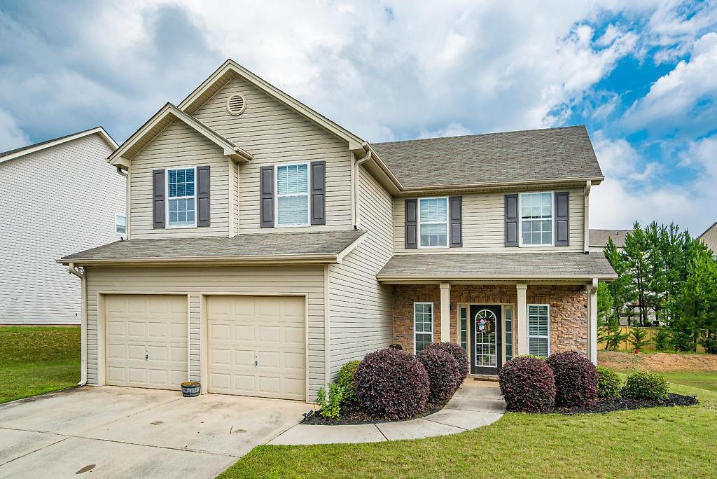 105 Hollyhock Ln., Dallas, GA 30132