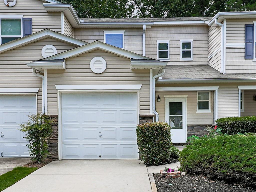 517 Rendezvous Rd., Acworth, GA 30102