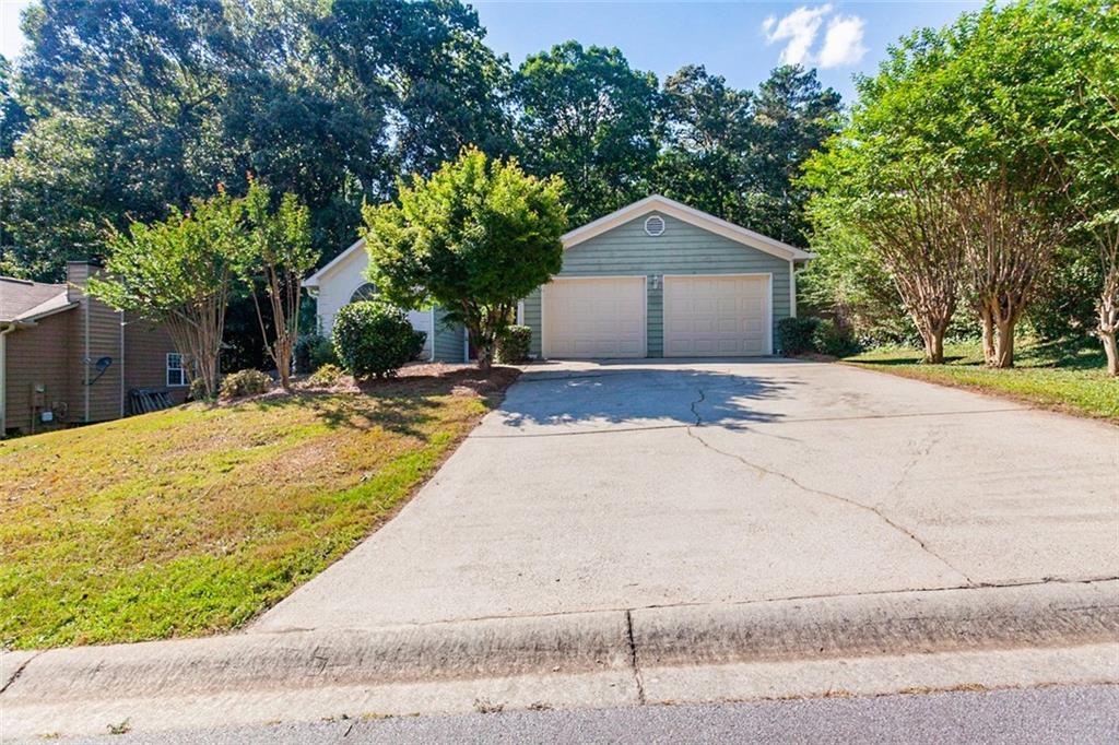 101 Stonehurst Way, Lawrenceville, GA 30044