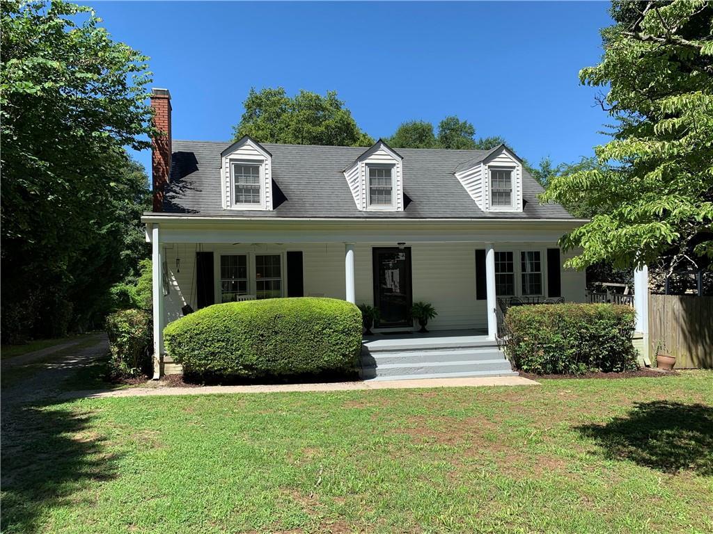 1283 Longview Dr., Gainesville, GA 30501