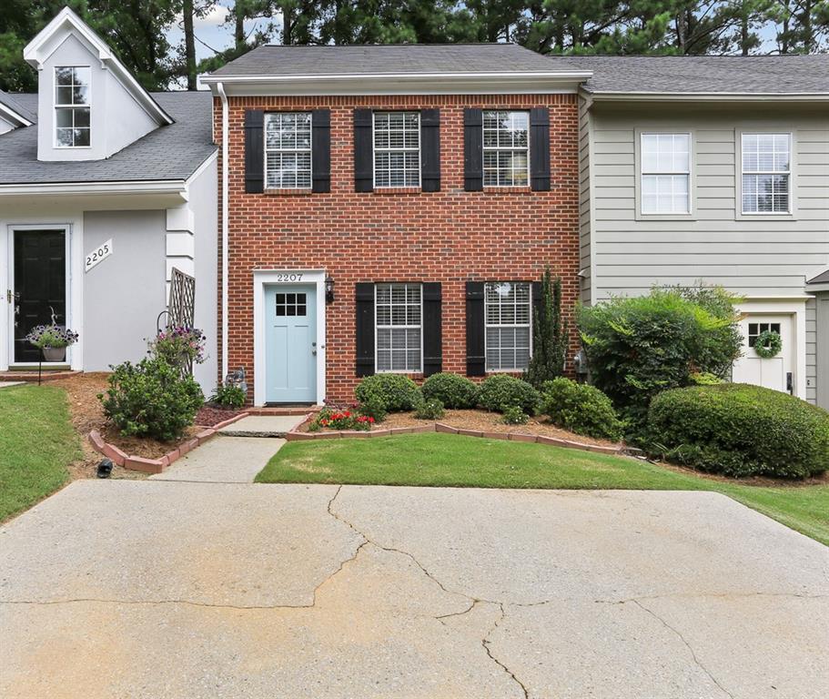2207 Vinings North Ln., Smyrna, GA 30080