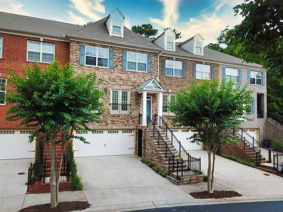 6006 Manchester Cir., Roswell, GA 30075