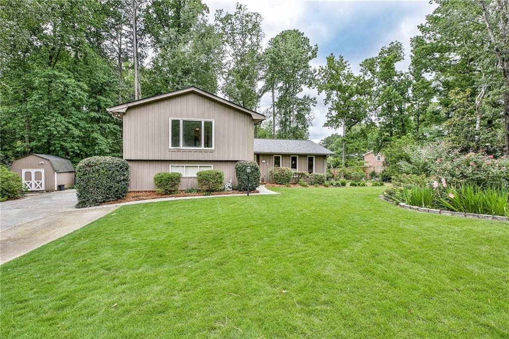 704 Grove Pkwy., Marietta, GA 30067