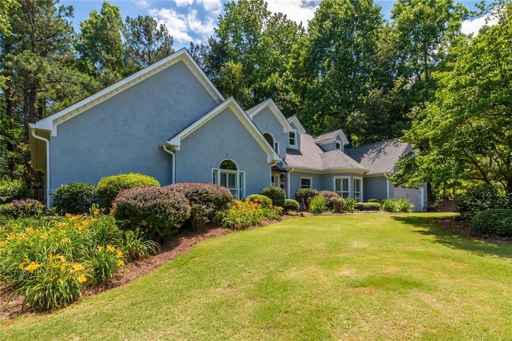611 Leah Dr., Powder Springs, GA 30127