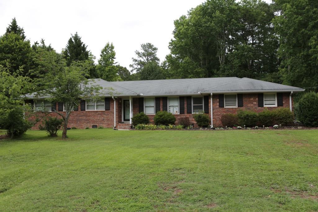 2684 Hickory Valley Dr., Snellville, GA 30078