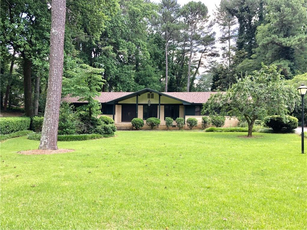 5842 Button Gwinnett Pl., Norcross, GA 30093