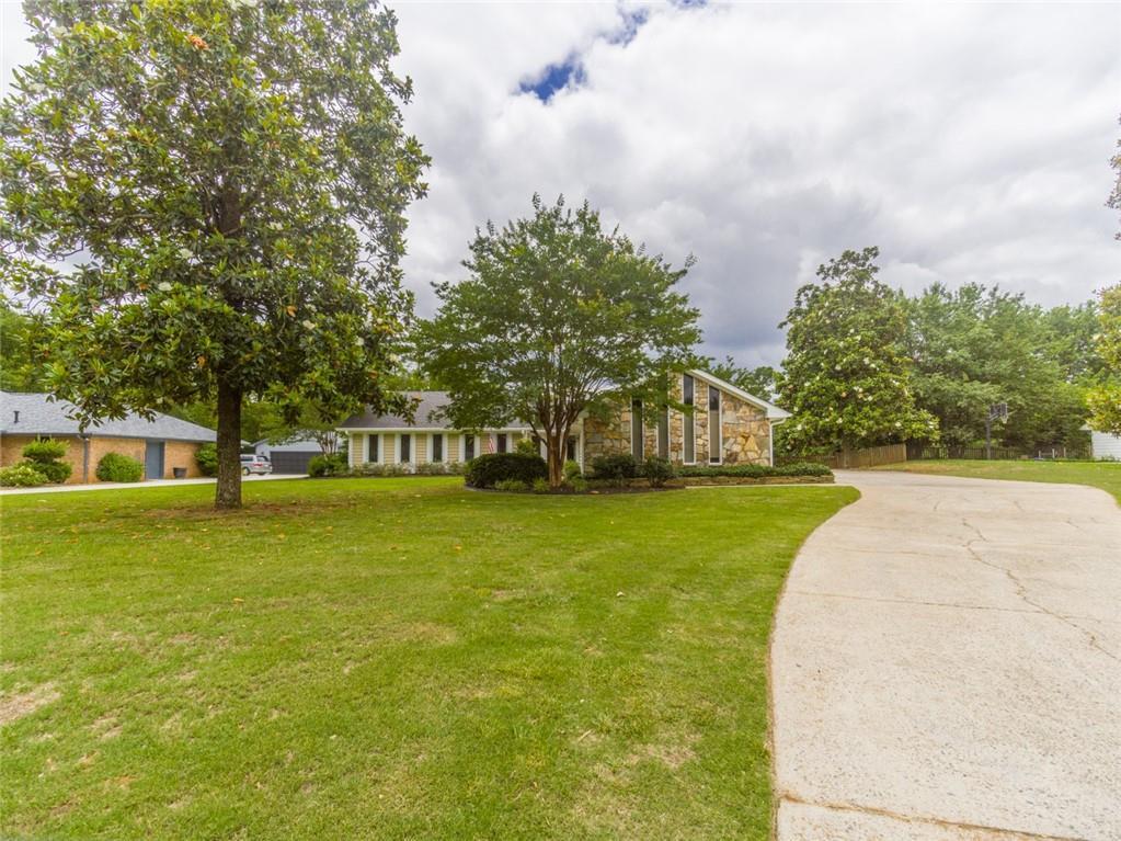 120 Harness Trl, Roswell, GA 30076