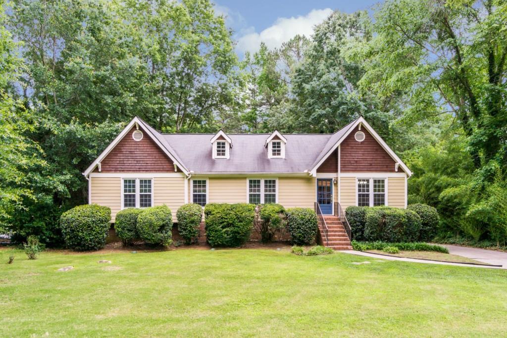 350 Lamplighter Ln., Marietta, GA 30067