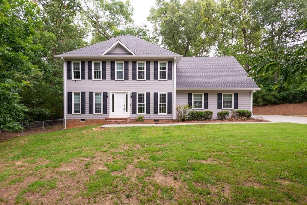 216 Greystone Dr., Calhoun, GA 30701
