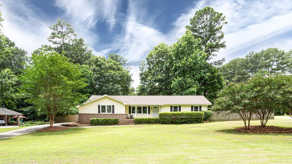 209 Hokes Pl., Lilburn, GA 30047