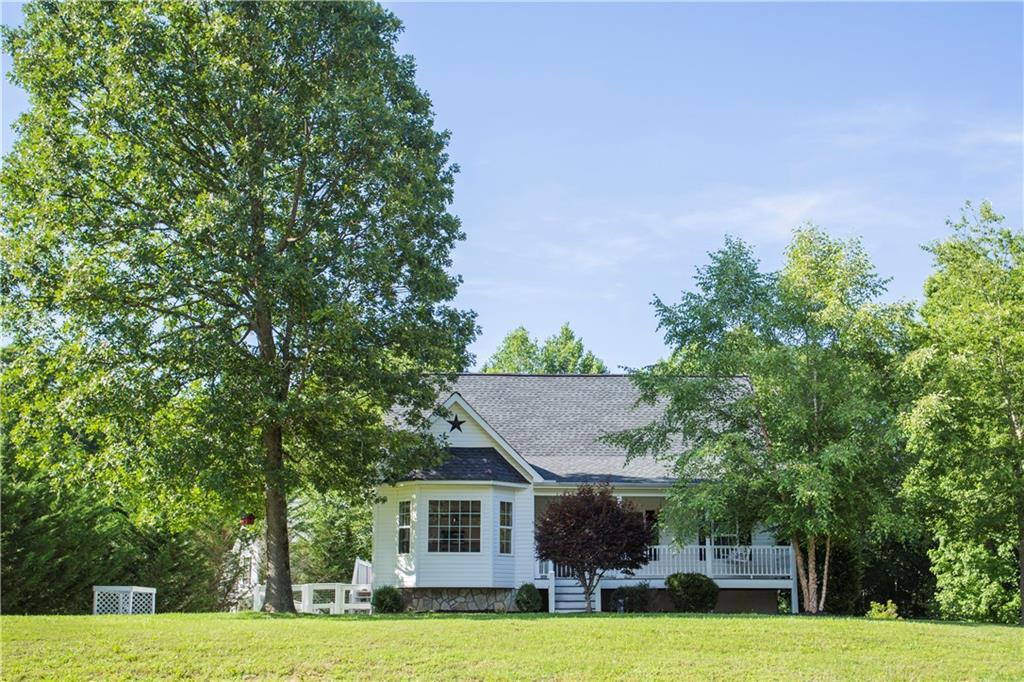 7 Blakes Ln., Talking Rock, GA 30175