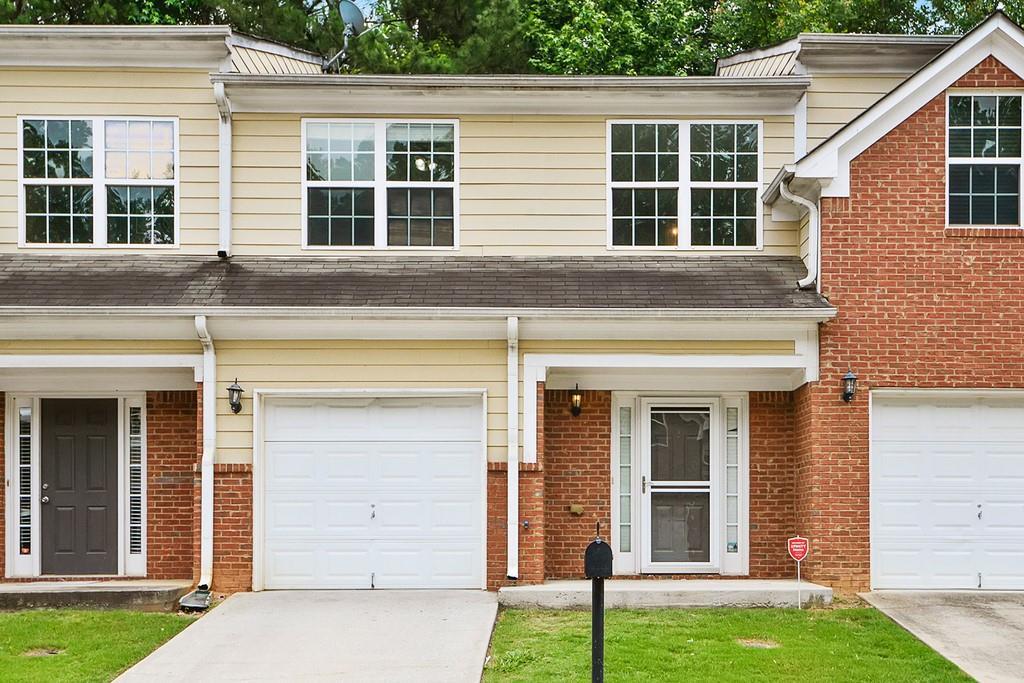 5004 Lower Elm St., Atlanta, GA 30349