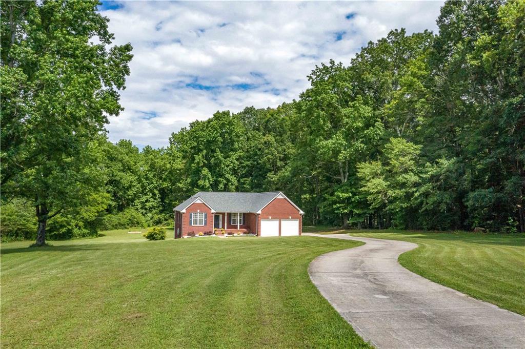 4419 Old Yorkville Rd., Dallas, GA 30157