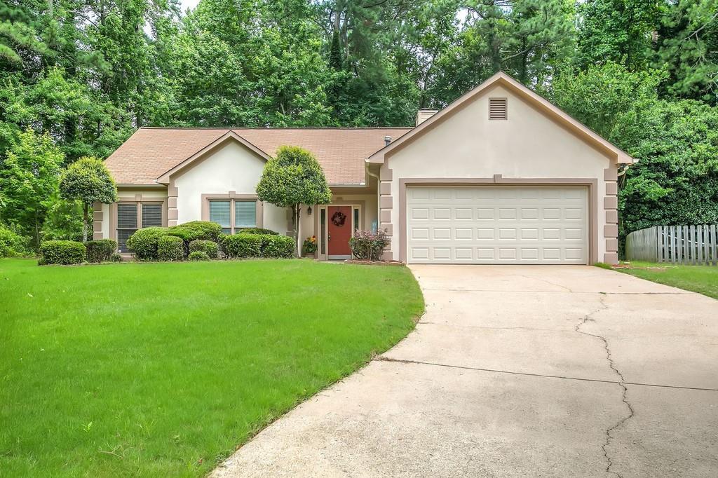 185 Ocee View Ct., Johns Creek, GA 30022