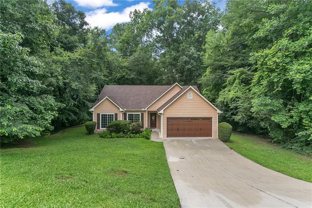 8558 Misty Creek Cir., Snellville, GA 30039