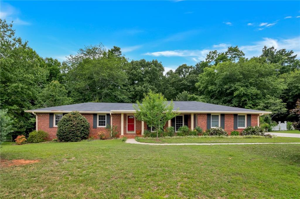3646 Mill Glen Dr., Douglasville, GA 30135