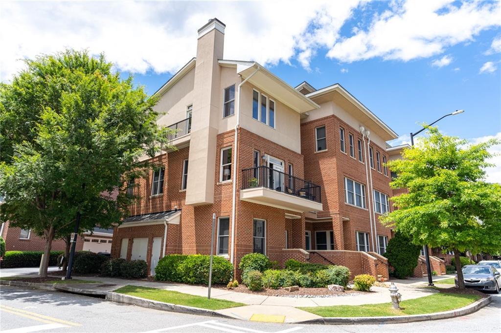 745 Fountainhead Ln. #122, Atlanta, GA 30324