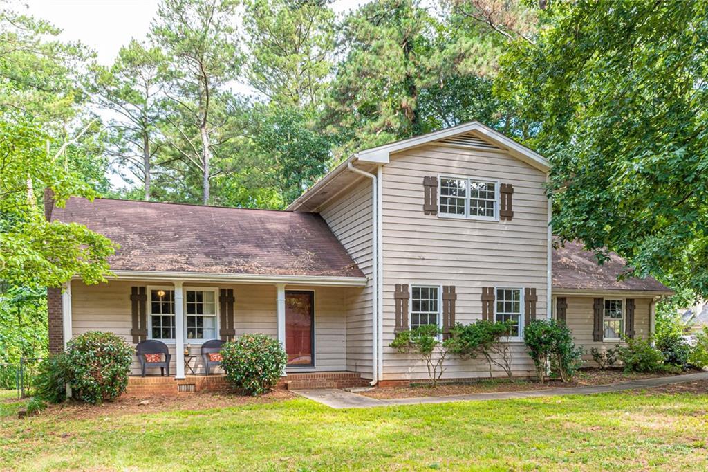 474 Tracy Ct., Lawrenceville, GA 30046
