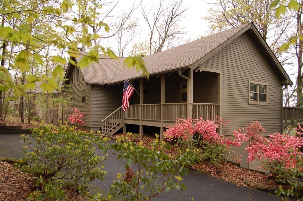 540 Sanderlin Mountain Dr., Jasper, GA 30143