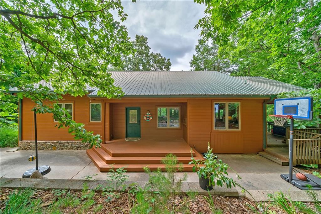 244 Toto Creek Dr., Dawsonville, GA 30534