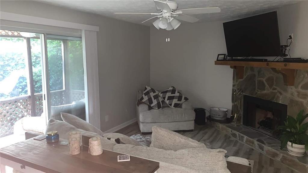 222 Quail Run #B, Roswell, GA 30076