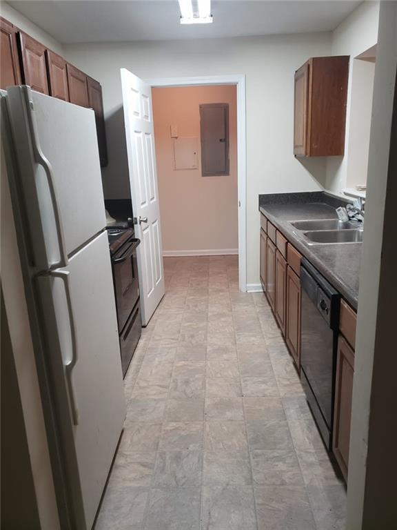 7103 Fairington Ridge Cir., Lithonia, GA 30058