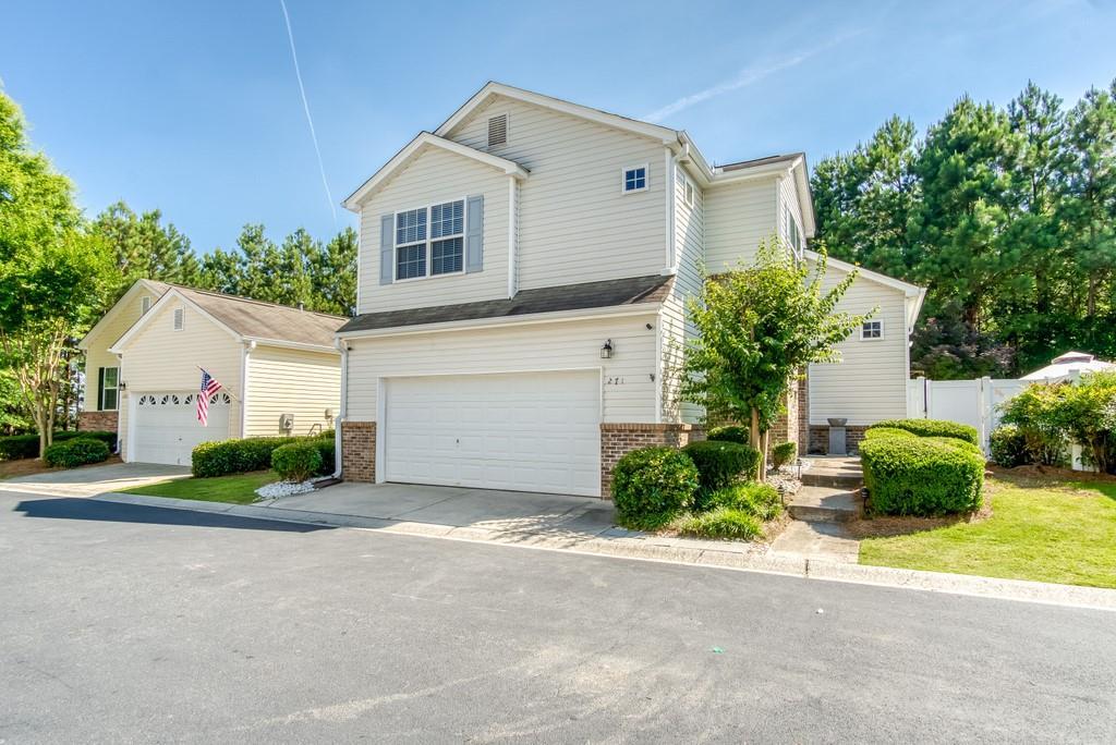271 Hiawassee Dr., Woodstock, GA 30188