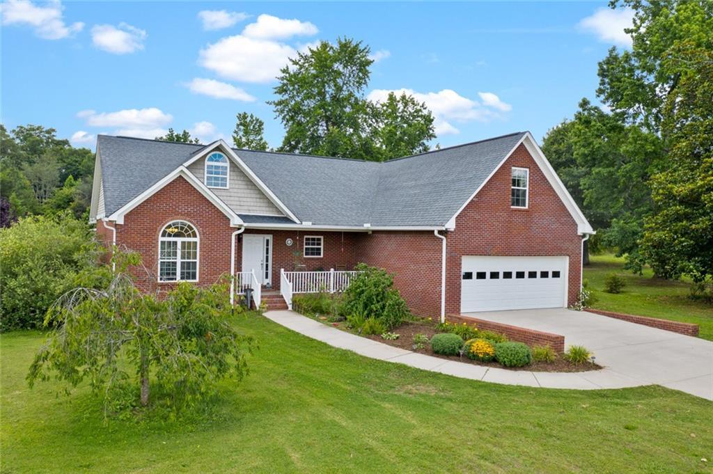 170 Camelot Cir., Calhoun, GA 30701