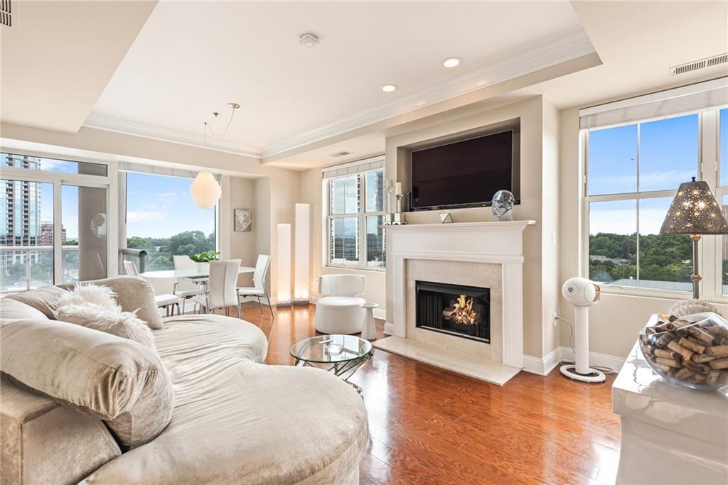 2881 Peachtree Rd. #905, Atlanta, GA 30305