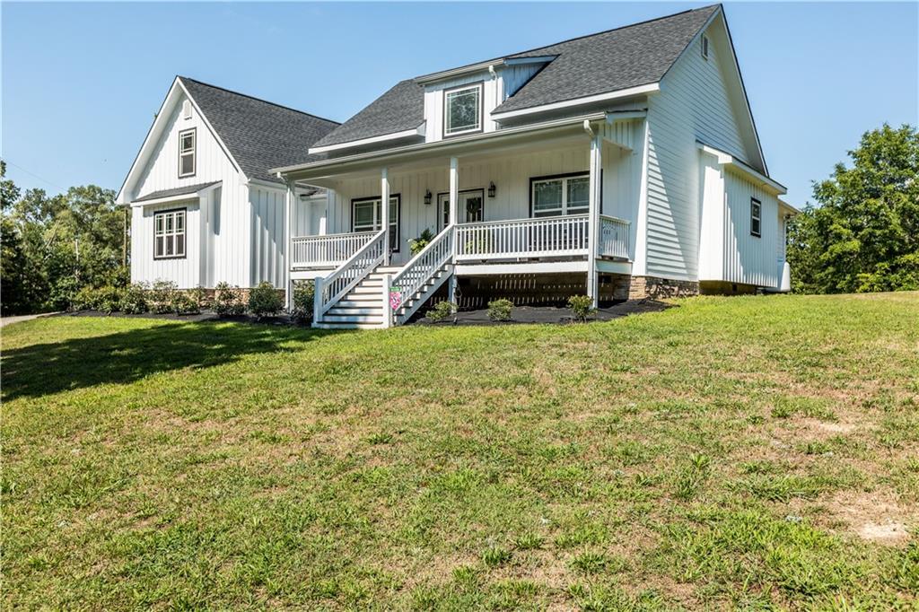 416 Hutto Rd., Cedartown, GA 30125
