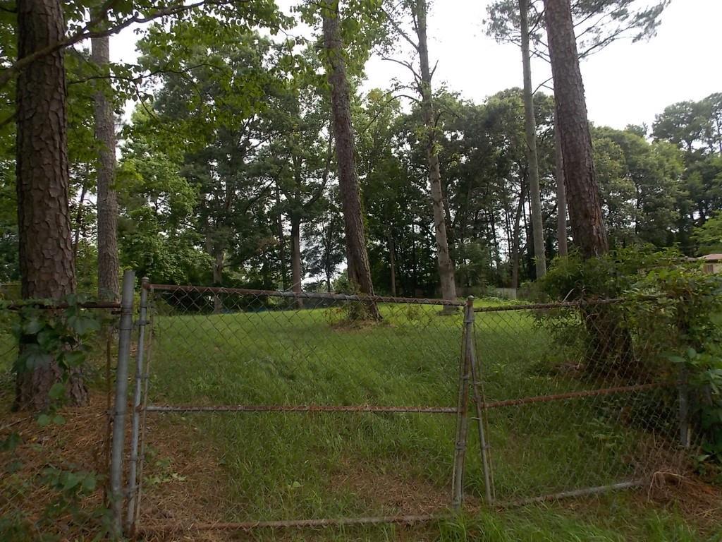 4544 Homestead Dr., Acworth, GA 30102