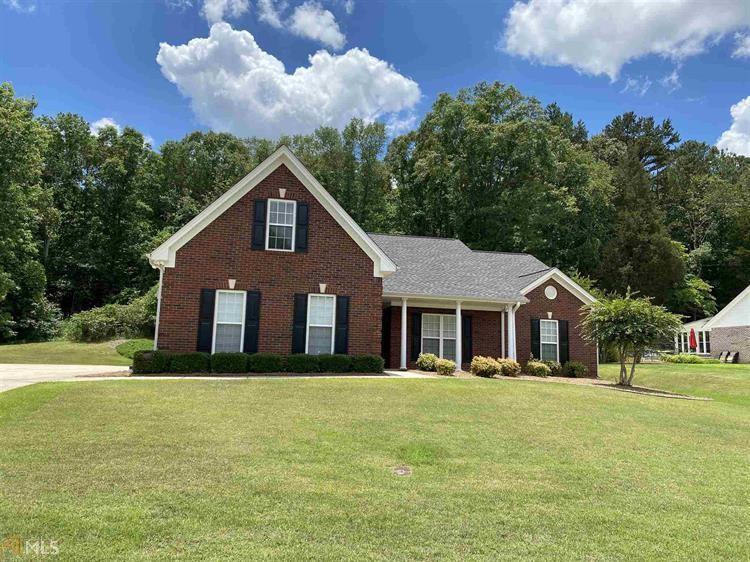714 Overlook Dr., Winder, GA 30680