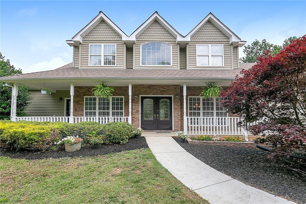 2477 Meredith Dr., Loganville, GA 30052