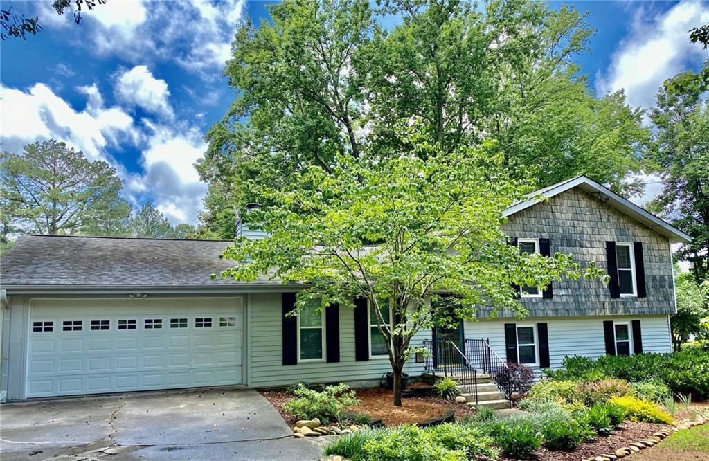 3946 Glenaire Ct., Duluth, GA 30096