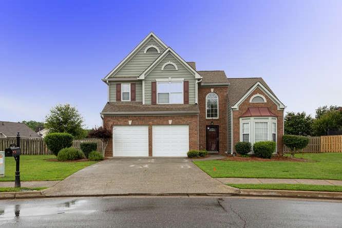 1035 Amber Leaf Ct., Roswell, GA 30076