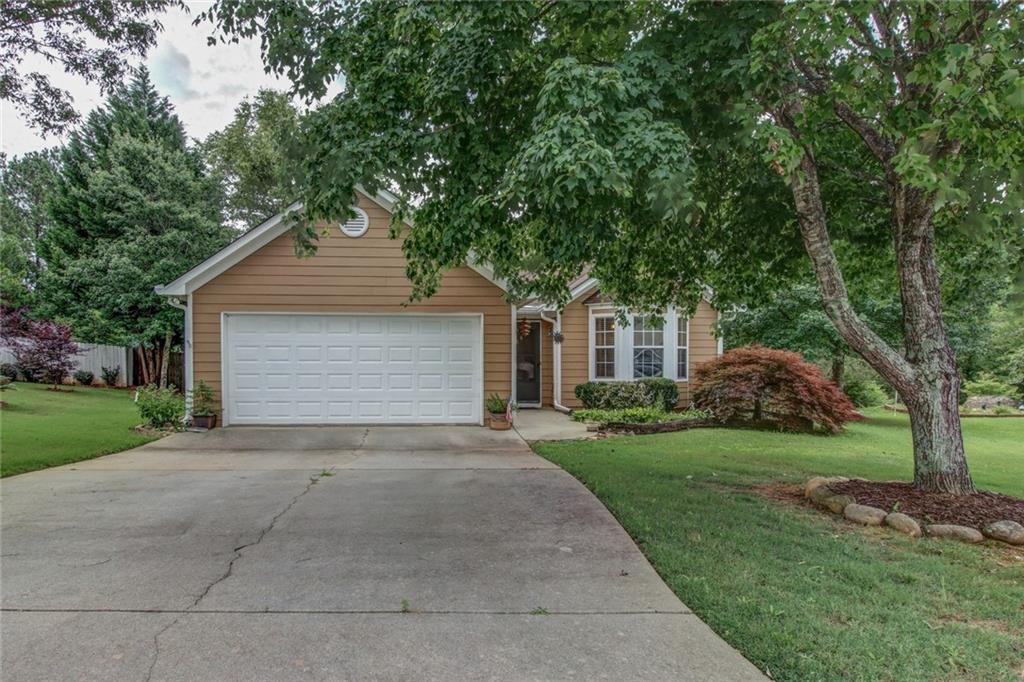 2730 Burnstone Run, Lawrenceville, GA 30044