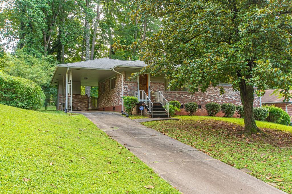 2234 Maxwell Dr., Atlanta, GA 30311