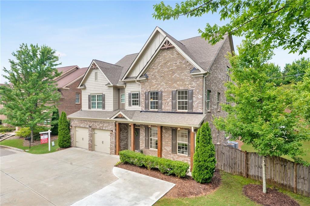 7805 Stratford Ln., Sandy Springs, GA 30350