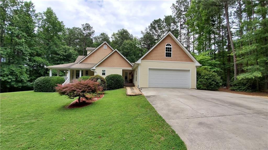 588 Babrac Rd., Newnan, GA 30263