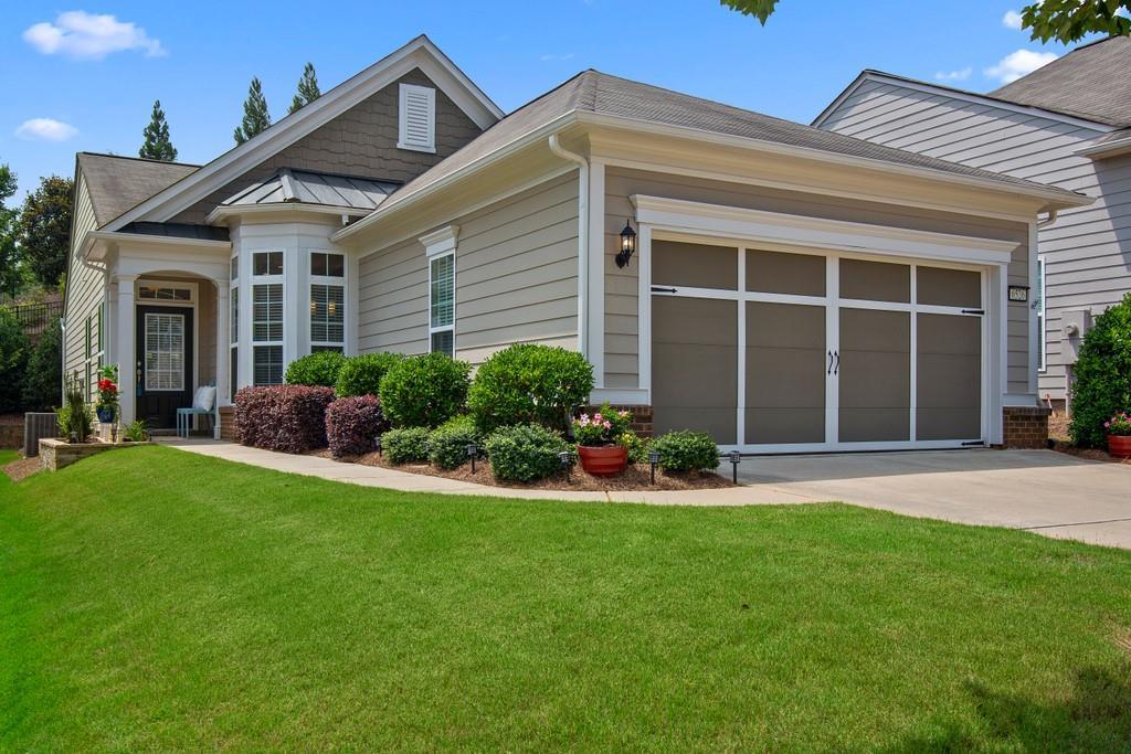 6526 Chestnut Walk, Hoschton, GA 30548