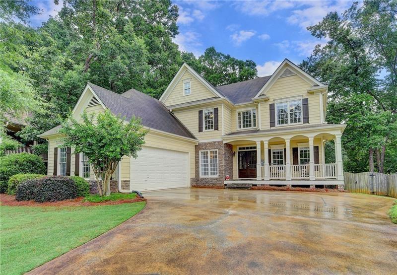 8730 Stoneview Ct., Gainesville, GA 30506