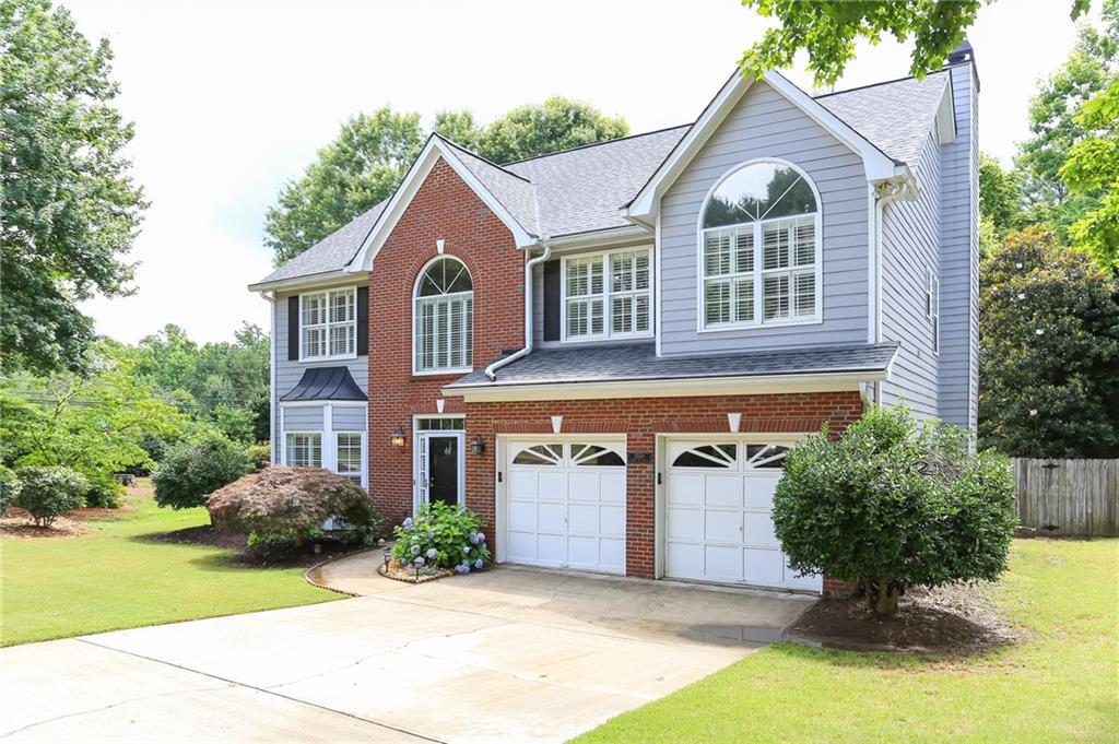 1500 River Oak Dr., Roswell, GA 30075