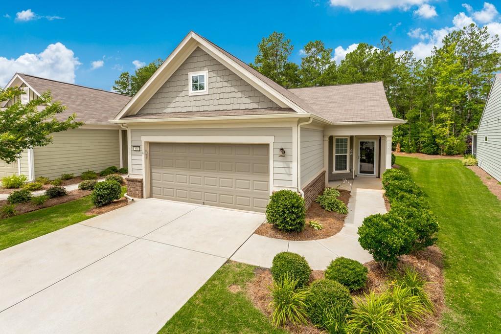 604 Larch Looper Dr., Griffin, GA 30223