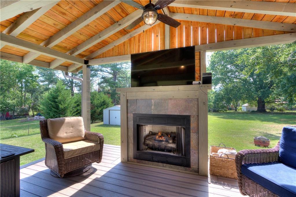 103 Grassdale Rd., Cartersville, GA 30120