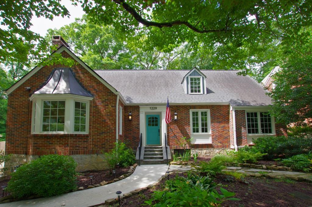 1229 Beech Valley Rd., Atlanta, GA 30306