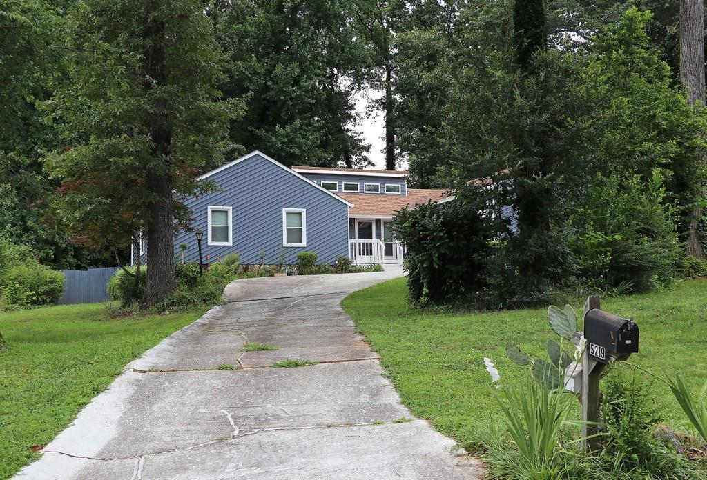 5219 Cumberland Way, Stone Mountain, GA 30087
