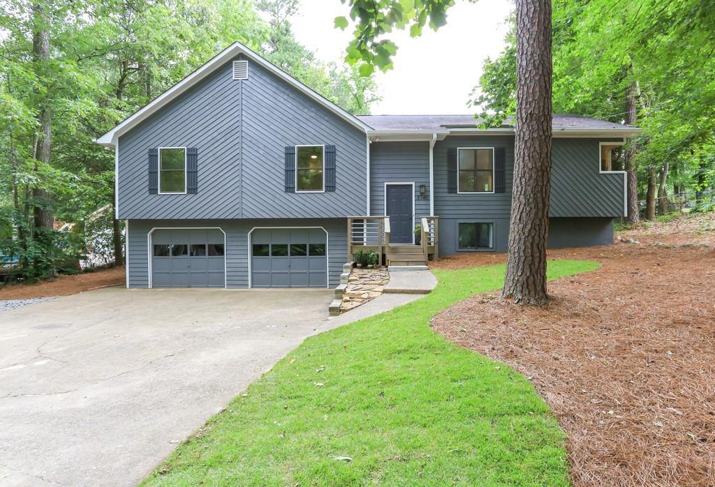 3740 Stonewall Dr., Kennesaw, GA 30152