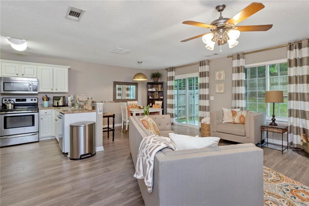235 Venture Path, Hiram, GA 30141