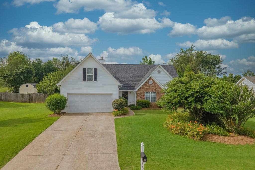5863 Meadowfield Trace, Flowery Branch, GA 30542